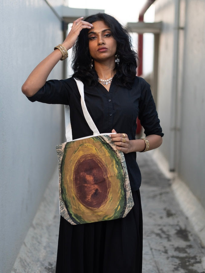 Avocado tote bag (white base)